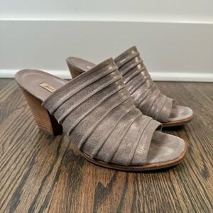 Paul Green silver metallic leather mule heels size 4.5 UK 7 US
